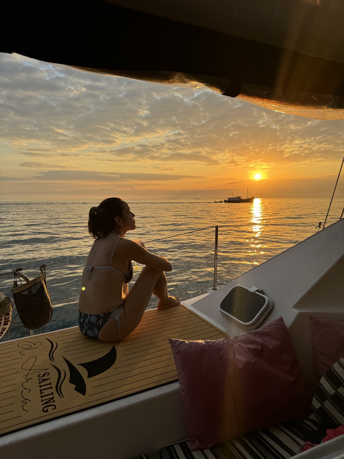Atardecer visto desde el catamarán El Arca